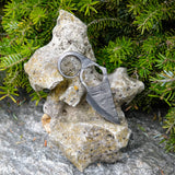 Two-fingered knife